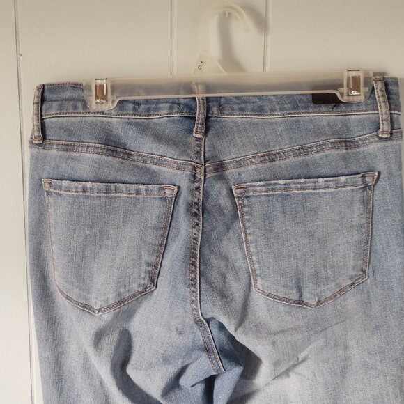 SOFÍA High-Rise Shark Bite Hem Jeans by Sofia Vergara - Picture 9 of 12